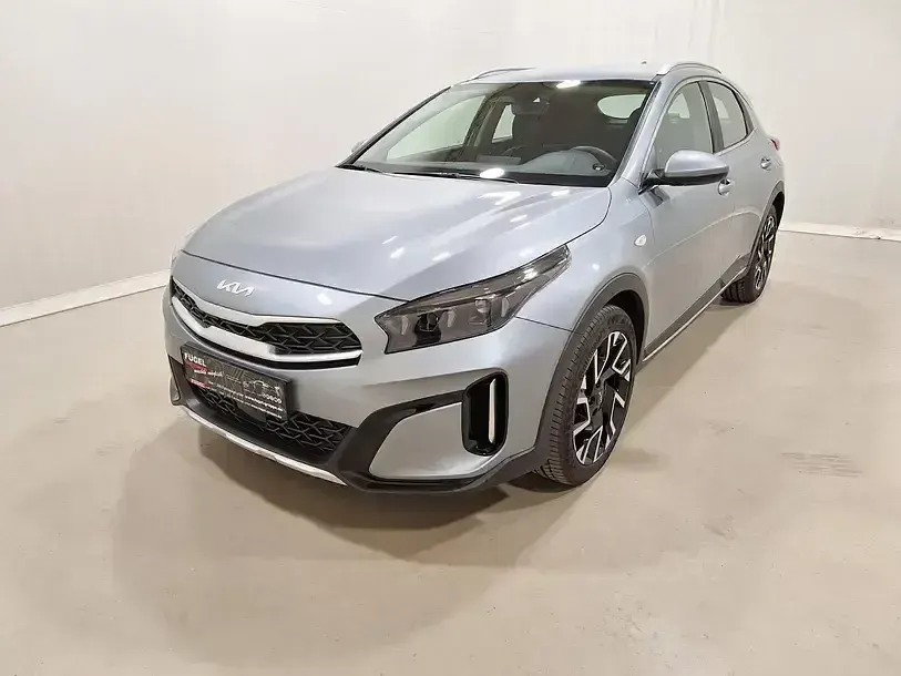 Używany Kia XCeed Vision 140 KM (102 kW) 2025 Srebrny SUV