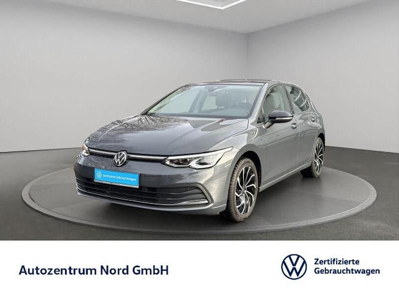 Gebraucht VW Golf VIII Move 150 PS (110 kW) 2023 Delfingrau metallic Limousine