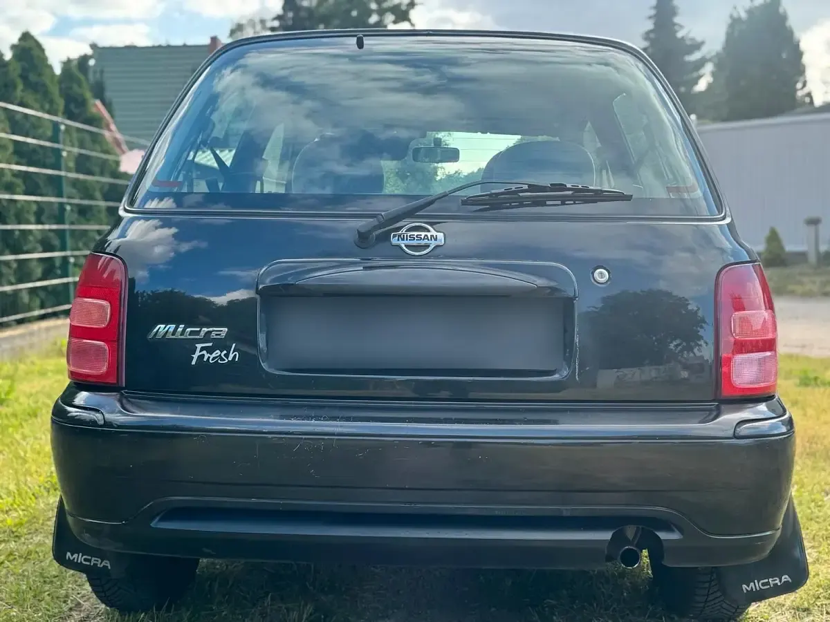 Gebraucht Nissan Micra 58 PS (42 kW) 2001 Schwarz Kleinwagen