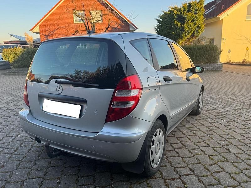 Gebraucht Mercedes A170 116 PS (85 kW) 2004 Silber Kleinwagen