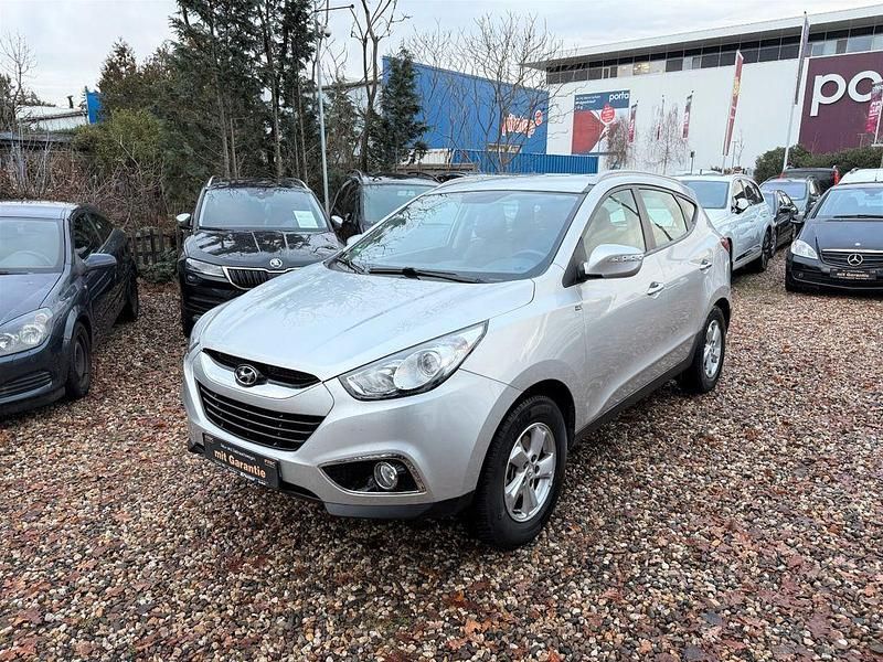 Gebraucht Hyundai ix35 Premium 163 PS (119 kW) 2011 Silber SUV