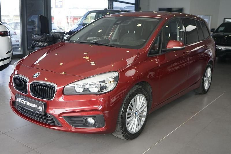 Gebraucht BMW 218 Gran Tourer 150 PS (110 kW) 2017 Rot Van / Kleinbus