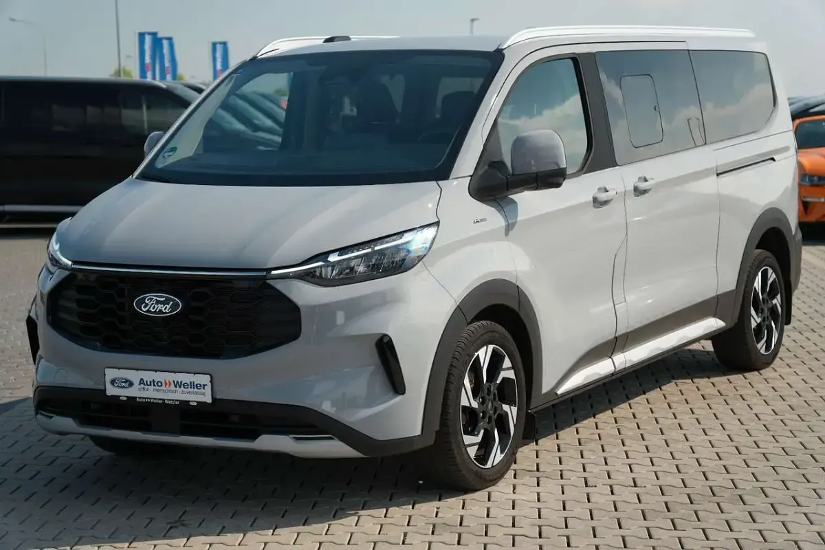 Gebraucht Ford Tourneo Custom Active 170 PS (125 kW) 2025 Greymatter Van