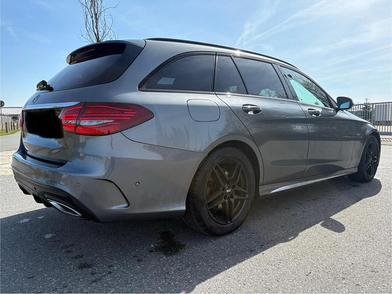 Gebraucht Mercedes C300 AMG 245 PS (180 kW) 2020 Grau Kombi