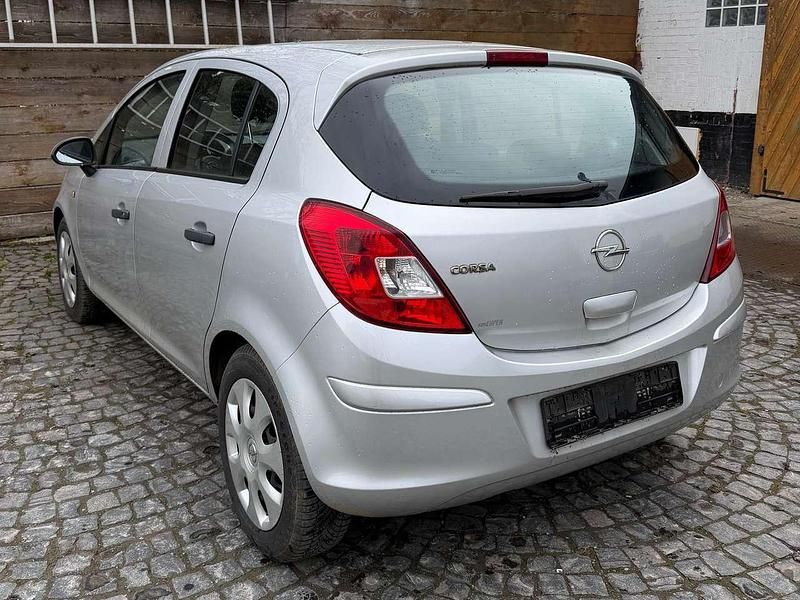Gebraucht Opel Corsa Edition 60 PS (44 kW) 2008 Silber Kleinwagen