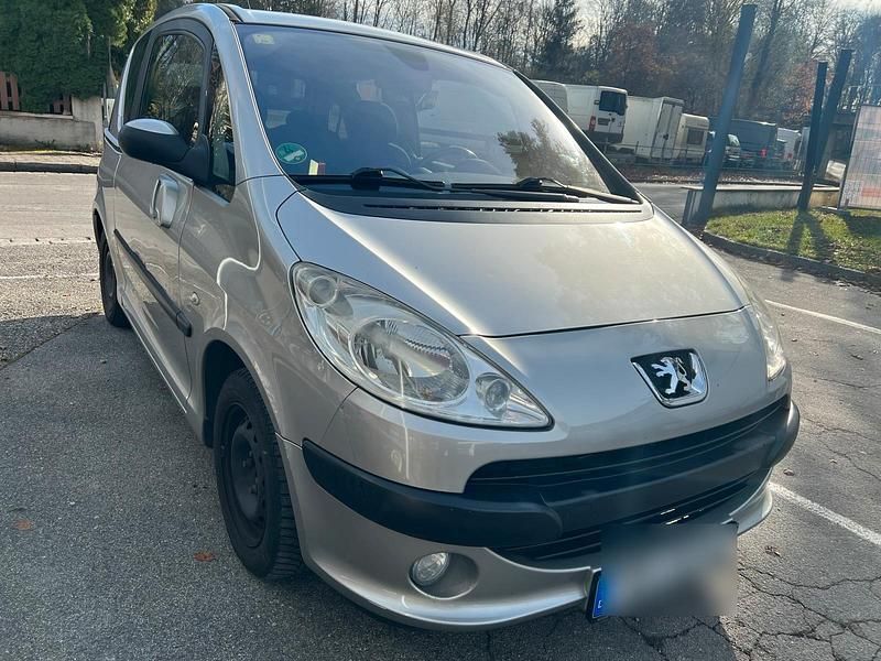 Silber Gebraucht 2005 Peugeot 1007 Kleinwagen | 1.899 € (Fairer Preis) - Bild 1/4