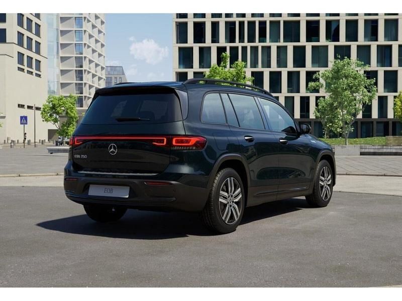 Gebraucht Mercedes EQB250 Progressive 139 kW (190 PS) 2022 Schwarz SUV