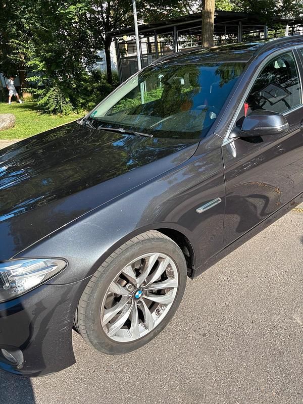 Gebraucht BMW 520 184 PS (135 kW) 2013 Andere farben Kombi