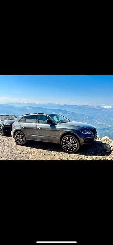 Grau Gebraucht 2010 Audi Q5 SUV | 10.000 € (Fairer Preis) - Bild 1/4