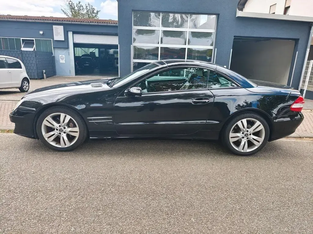 Gebraucht Mercedes SL350 272 PS (200 kW) 2008 Schwarz Cabrio