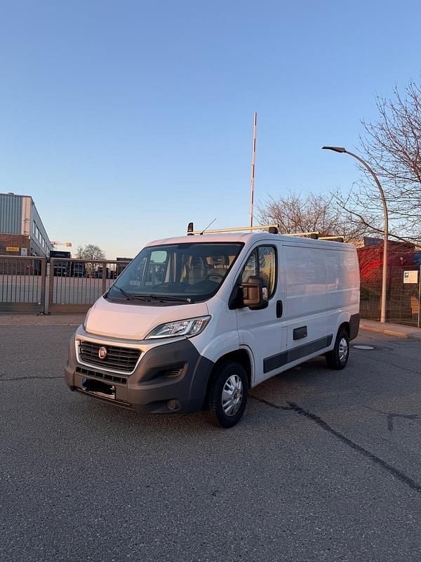 Gebraucht Fiat Ducato 130 PS (95 kW) 2017 Weiß Van