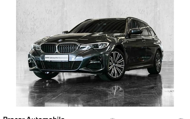 Grau Gebraucht 2022 BMW 320 M Sport Kombi | 30.800 € (Fairer Preis) - Bild 1/4