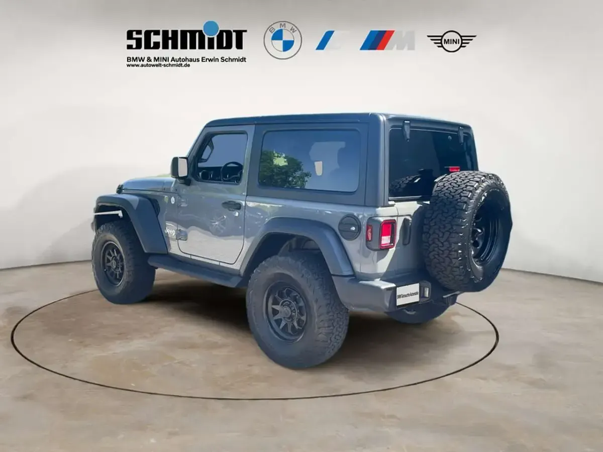Gebraucht Jeep Wrangler Sport 272 PS (200 kW) 2020 Sting gray uni SUV