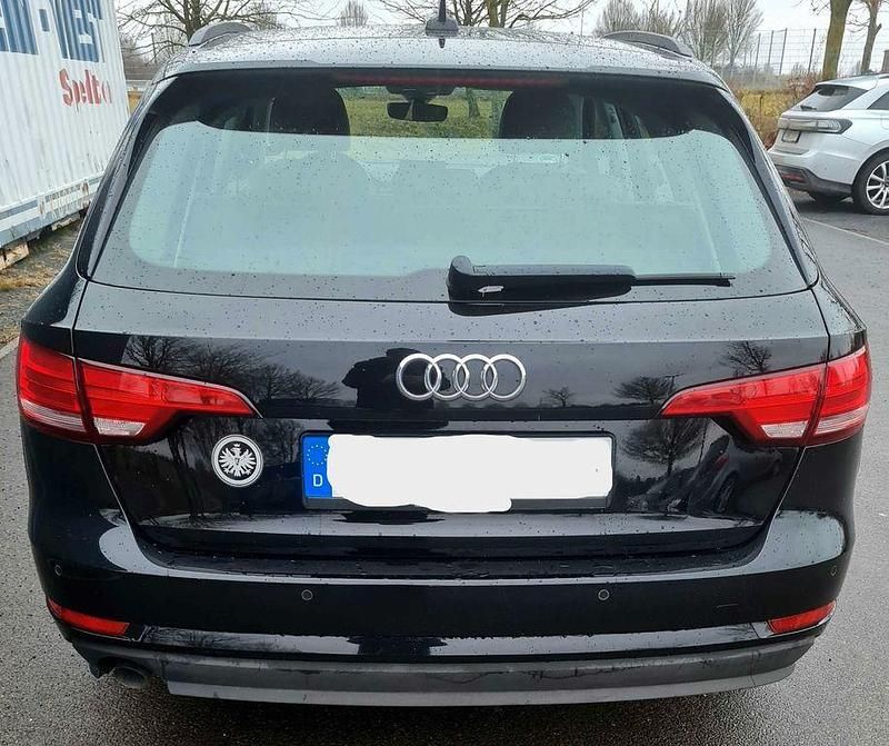 Gebraucht Audi A4 Design 150 PS (110 kW) 2018 Schwarz Kombi