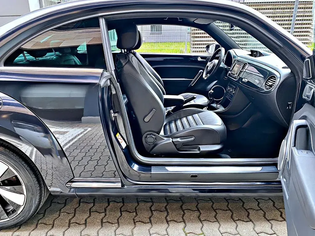 Gebraucht VW Beetle Sport 160 PS (117 kW) 2013 Schwarz Kleinwagen