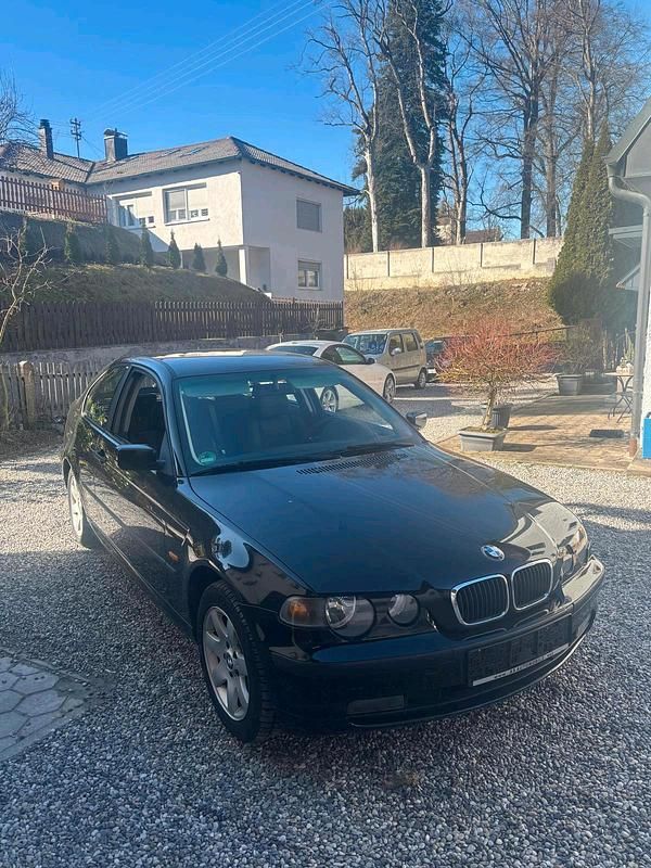 Gebraucht BMW 316 115 PS (84 kW) 2007 Schwarz Coupé