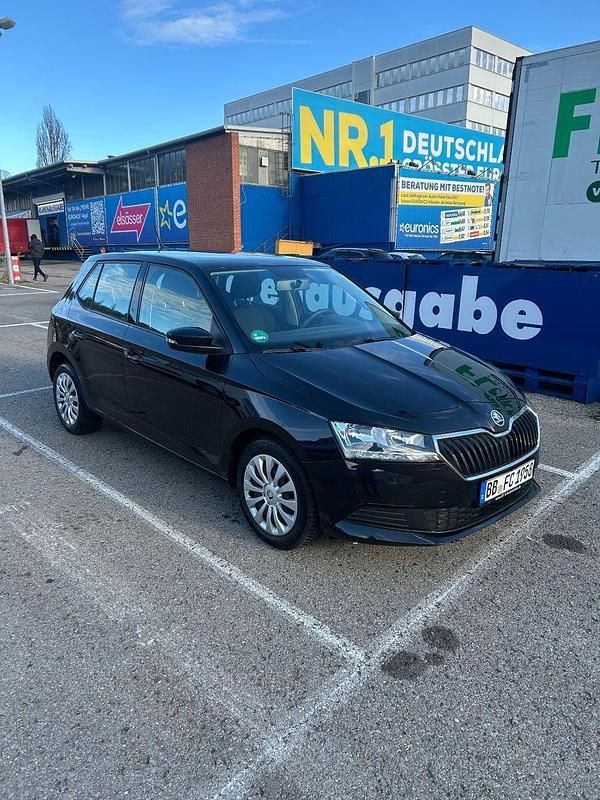 Gebraucht Skoda Fabia Active 60 PS (44 kW) 2020 Schwarz Kleinwagen