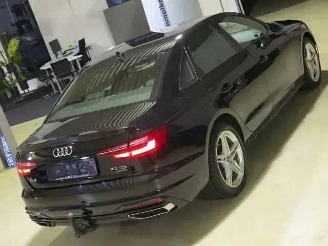 Gebraucht Audi A4 Advanced 204 PS (150 kW) 2023 Mythos black Limousine