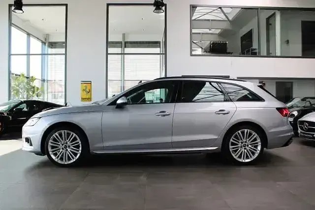 Gebraucht Audi A4 Advanced 204 PS (150 kW) 2023 Silber Kombi
