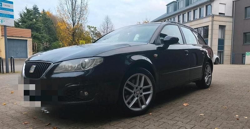 Schwarz Gebraucht 2011 Seat Exeo Kombi | 3.950 € (Teuer) - Bild 1/4