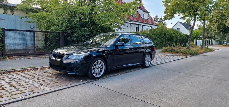 Schwarz Gebraucht 2007 BMW 530 M Sport Kombi | 4.500 € (Superpreis) - Bild 1/4