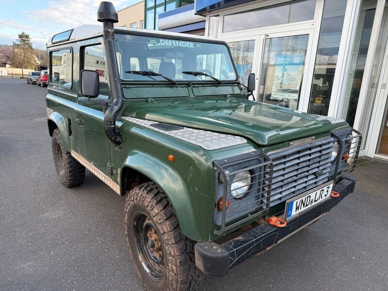 Grün Gebraucht 1998 Land Rover Defender SUV | 16.490 € (Fairer Preis) - Bild 1/4