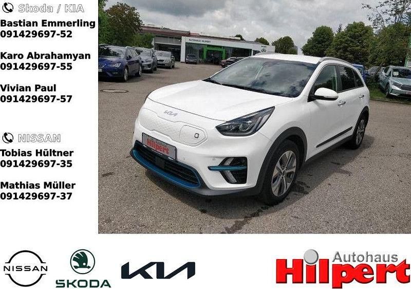 Weiß Gebraucht 2022 Kia e-Niro 2 SUV | 25.740 € (Fairer Preis) - Bild 1/4