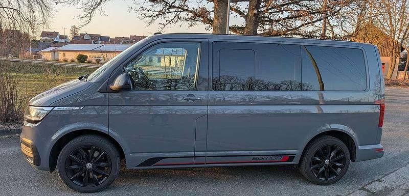 Second-hand VW Multivan Comfortline 150 CP (110 kW) 2020 Gri Monovolum