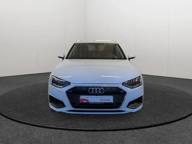 Gebraucht Audi A4 Ambiente 163 PS (119 kW) 2023 Weiss Kombi