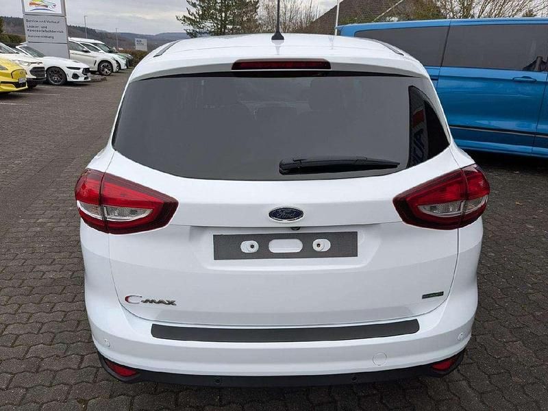 Gebraucht Ford C-MAX Titanium 125 PS (91 kW) 2018 Frostweiß Van / Kleinbus
