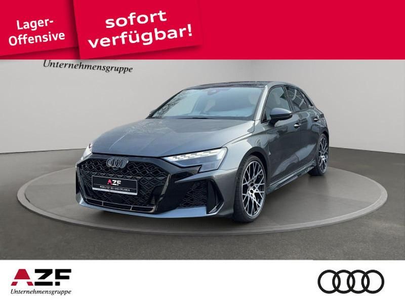 Daytonagrau perleffekt Neu 2025 Audi RS3 Ambiente Limousine | 83.360 € - Bild 1/4