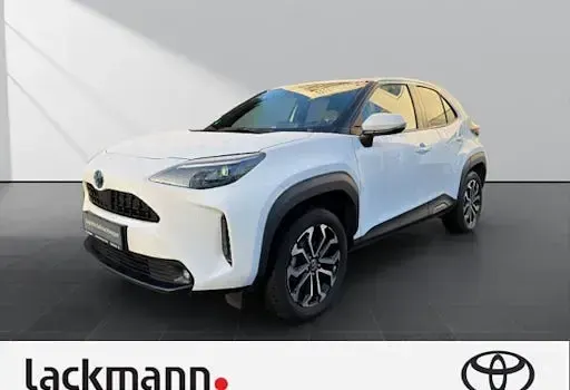 Neu Toyota Yaris Cross 130 PS (95 kW) 2026 Weiß SUV