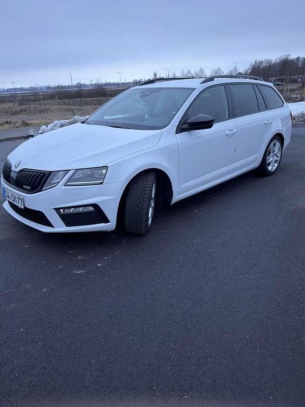 Gebraucht Skoda Octavia RS 184 PS (135 kW) 2020 Weiß Kombi