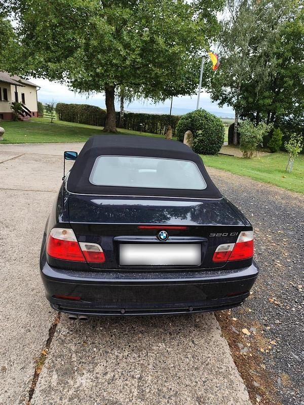 Gebraucht BMW 320 Cabriolet 170 PS (125 kW) 2001 Blau Cabrio