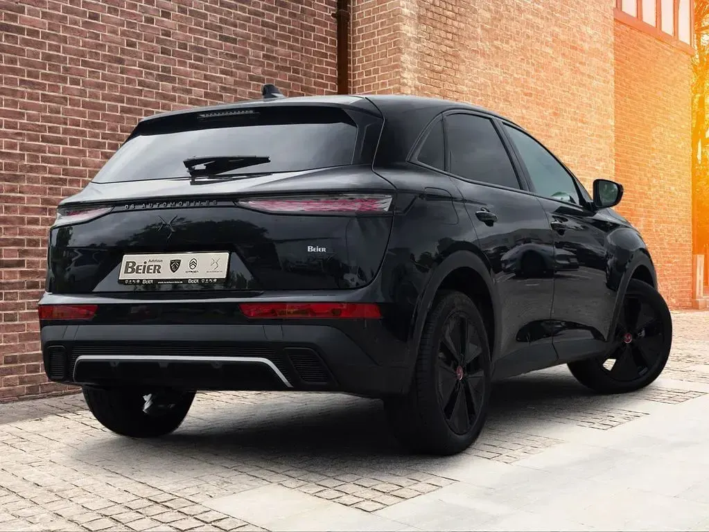 Gebraucht DS Automobiles DS7 Crossback Performance 131 PS (96 kW) 2023 Schwarz SUV