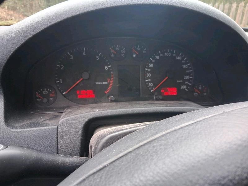 Usata Audi A6 164 CV (120 kW) 1999 Blu Berlina