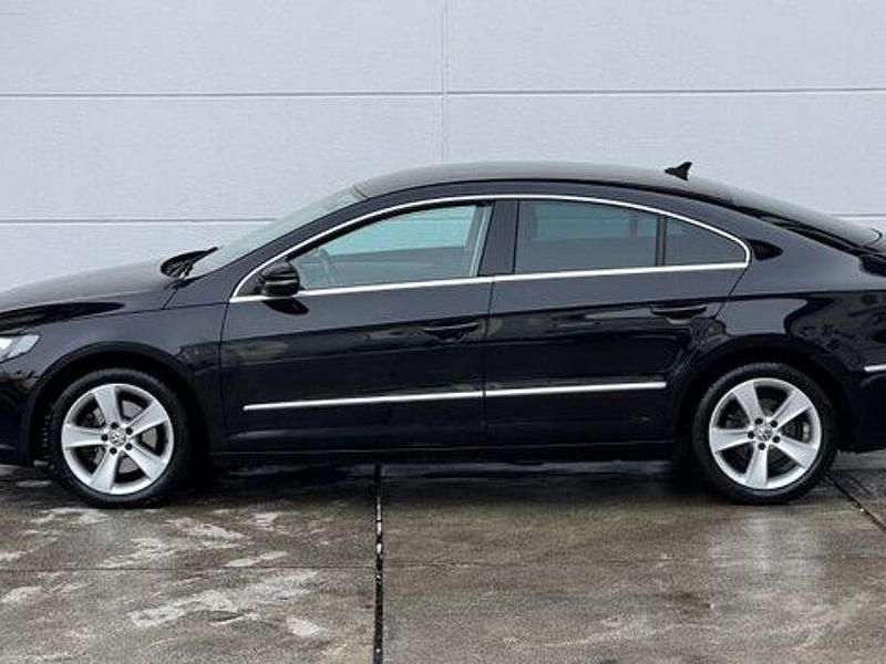Second-hand VW Passat 150 CP (110 kW) 2015 Negru Berlinǎ