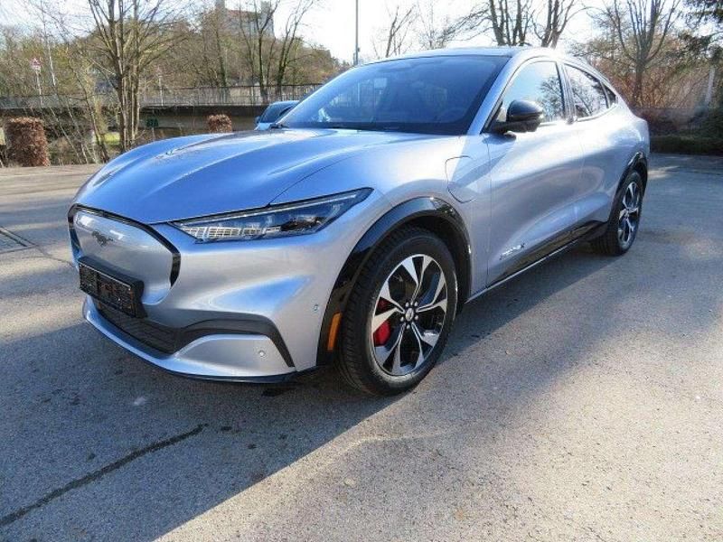 Iced/elite blue Gebraucht 2023 Ford Mustang Mach-E Premium SUV | 48.690 € (Teuer) - Bild 1/4