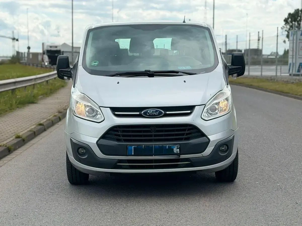 Gebraucht Ford Transit Custom Trend 131 PS (96 kW) 2016 Silber Van / Kleinbus