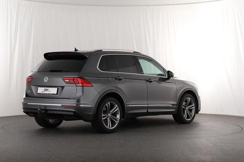 Gebraucht VW Tiguan Sound 150 PS (110 kW) 2017 Indiumgrau metallic SUV