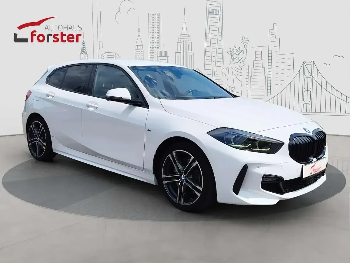 Gebraucht BMW 120 M Sport 190 PS (139 kW) 2022 Weiß Kleinwagen