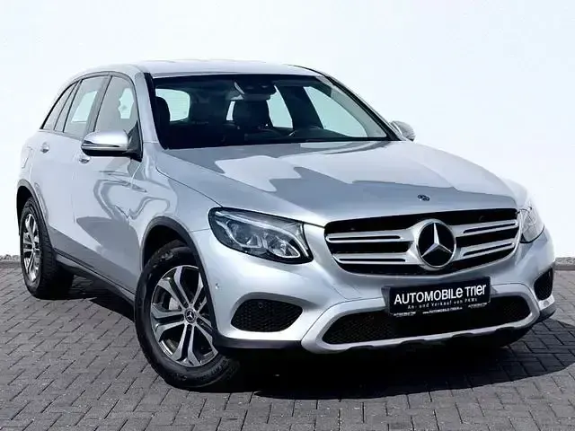 Gebraucht Mercedes GLC250 204 PS (150 kW) 2017 Silber SUV