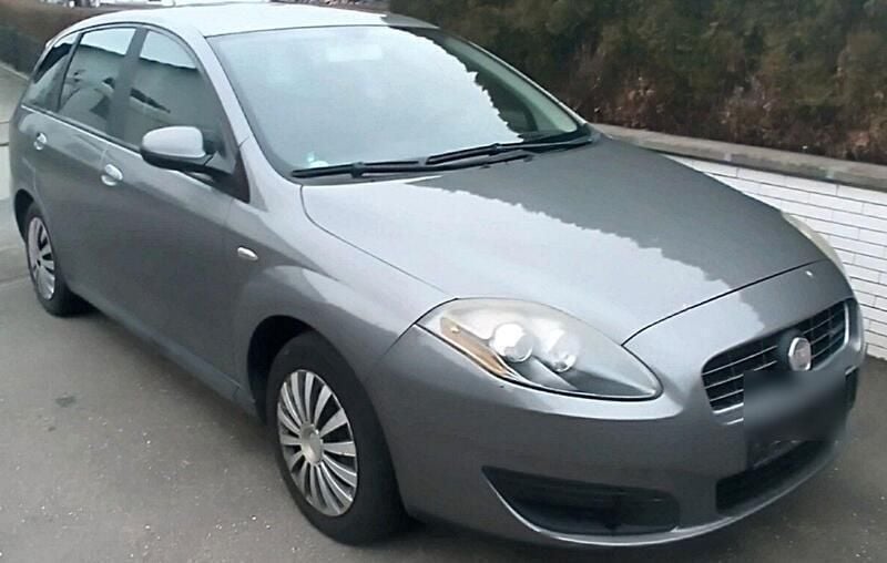 Grau Gebraucht 2009 Fiat Croma Active Kombi | 850 € (Guter Preis) - Bild 1/4