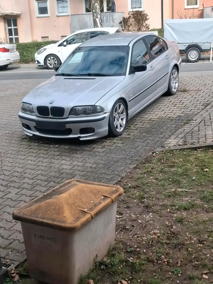 Gebraucht BMW 316 106 PS (77 kW) 1998 Silber Limousine