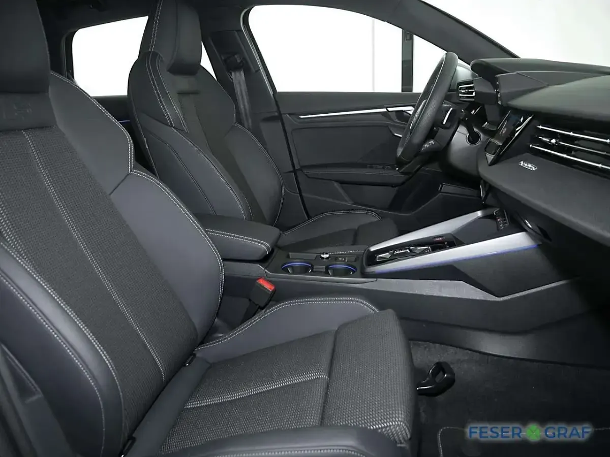Gebraucht Audi S3 333 PS (244 kW) 2025 Mythosschwarz metallic Limousine
