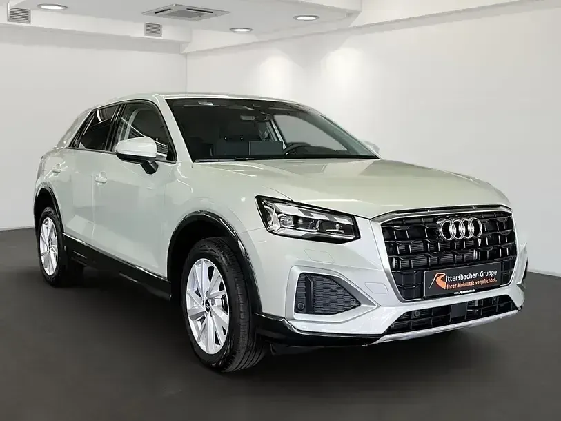 Gebraucht Audi Q2 Advanced Plus 150 PS (110 kW) 2025 Tausilber metallic SUV