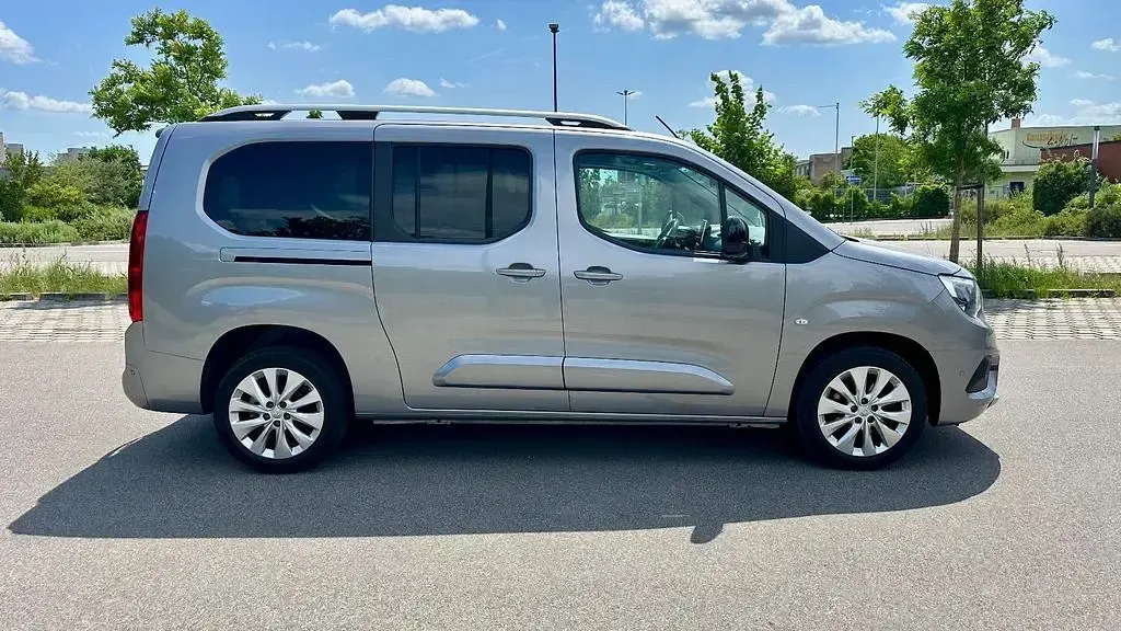 Gebraucht Opel Combo Life Ultimate 131 PS (96 kW) 2021 Grau Van / Kleinbus