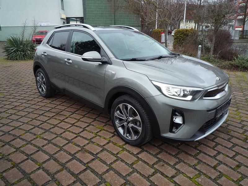 Gebraucht Kia Stonic Platinum Edition 120 PS (88 kW) 2019 Grün SUV