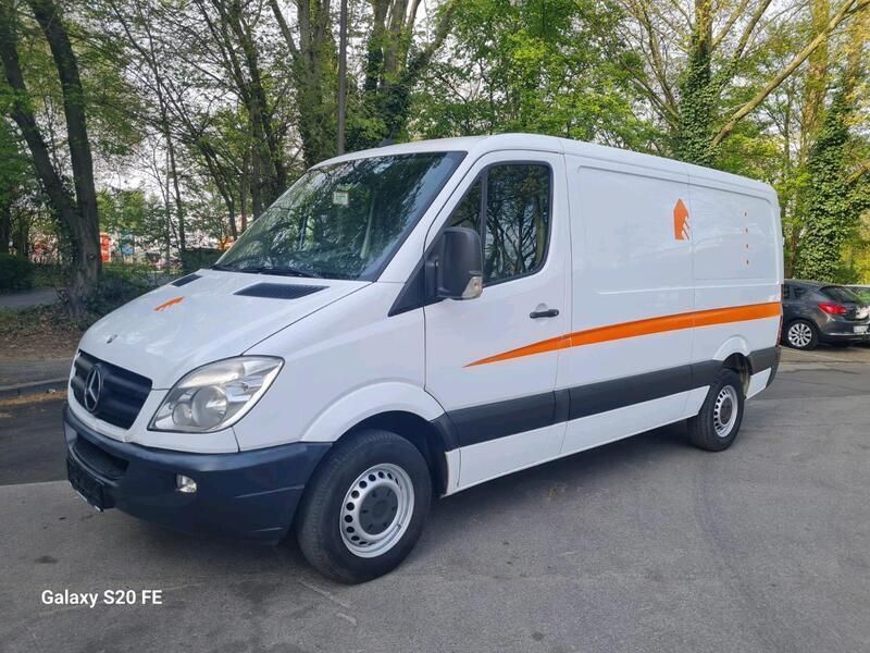 Weiß Gebraucht 2011 Mercedes Sprinter Van | 7.499 € (Fairer Preis) - Bild 1/4