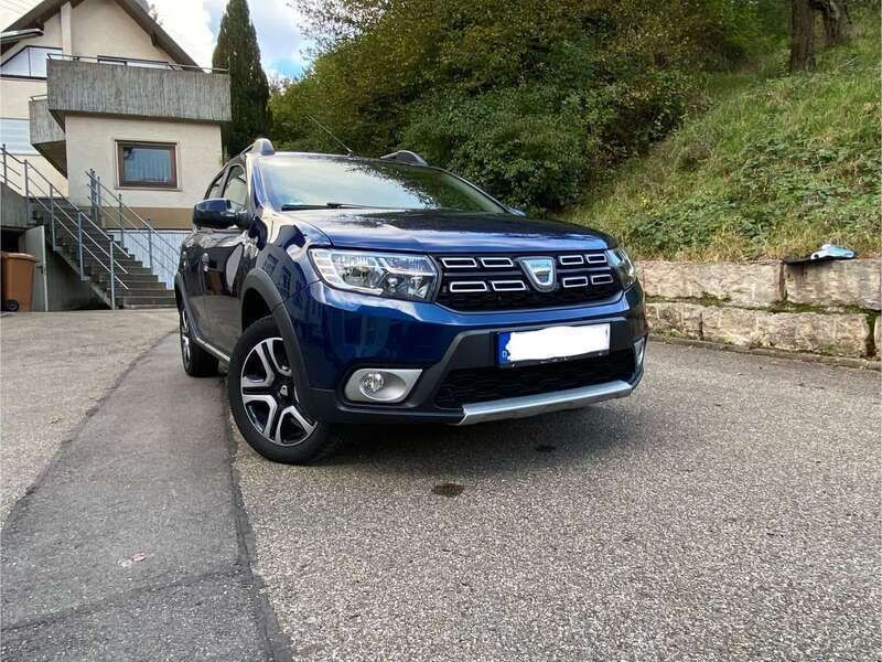 Blau Gebraucht 2017 Dacia Sandero Ambiance Kleinwagen | 5.200 € (Guter Preis) - Bild 1/4